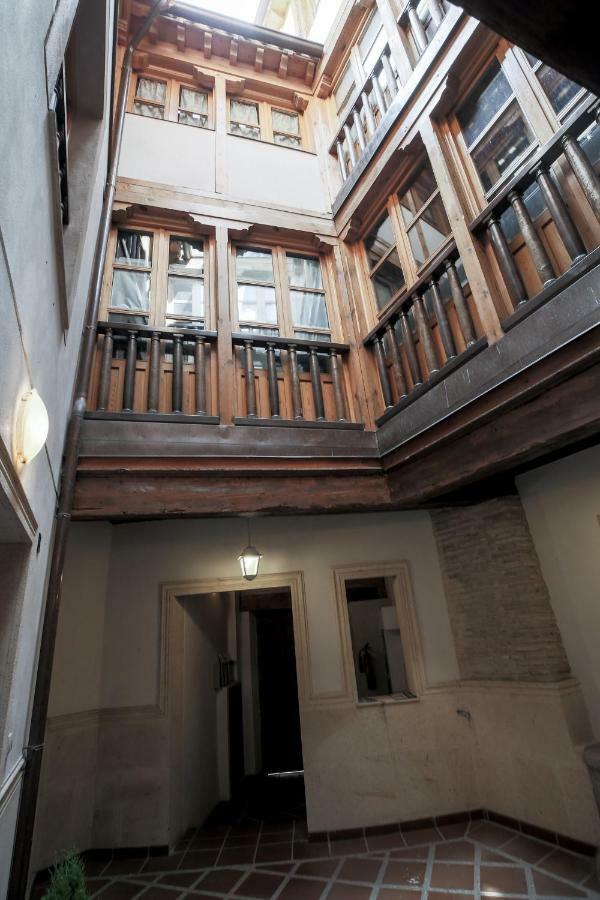 La Casa Del Liron By Toledo Ap Apartment ภายนอก รูปภาพ