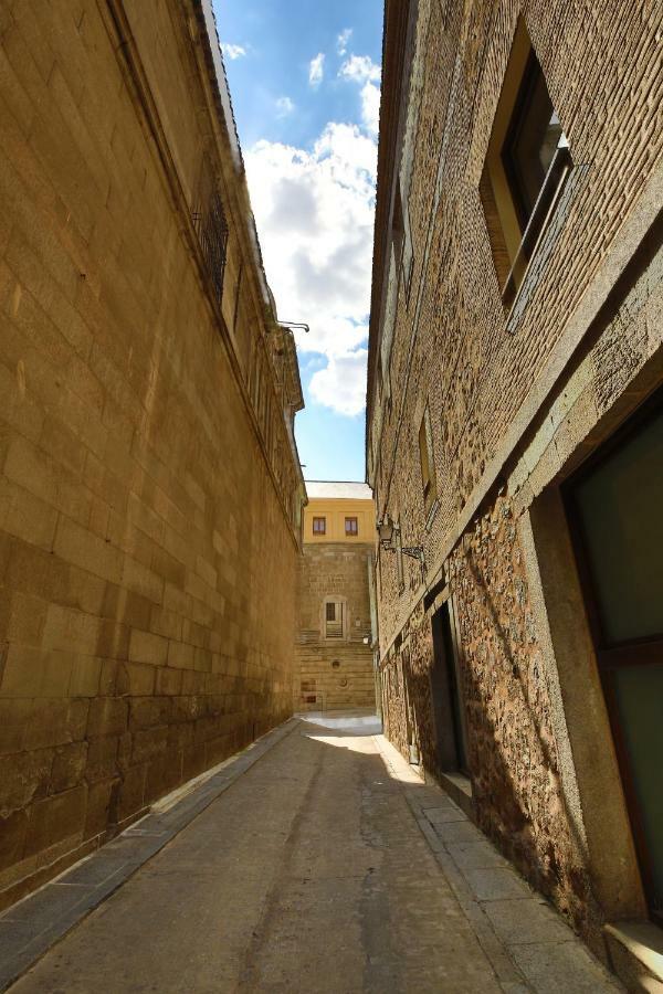 La Casa Del Liron By Toledo Ap Apartment ภายนอก รูปภาพ